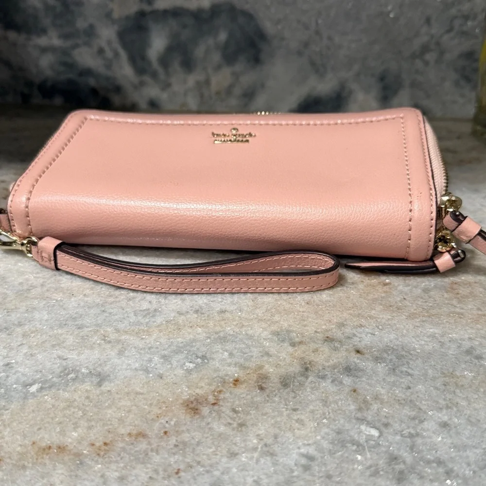 Like new Kate Spade NY Staci Double Zip Cary all Wristlet
